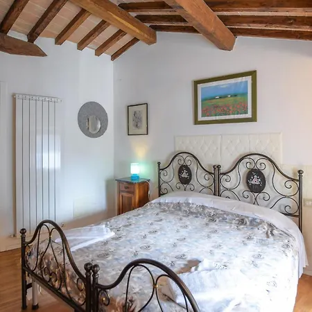 Апартаменты 1 Bedroom Beautiful In Губбио
